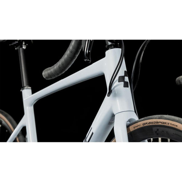 CUBE ATTAIN GTC RACE FLASHWHITE´N´BLACK