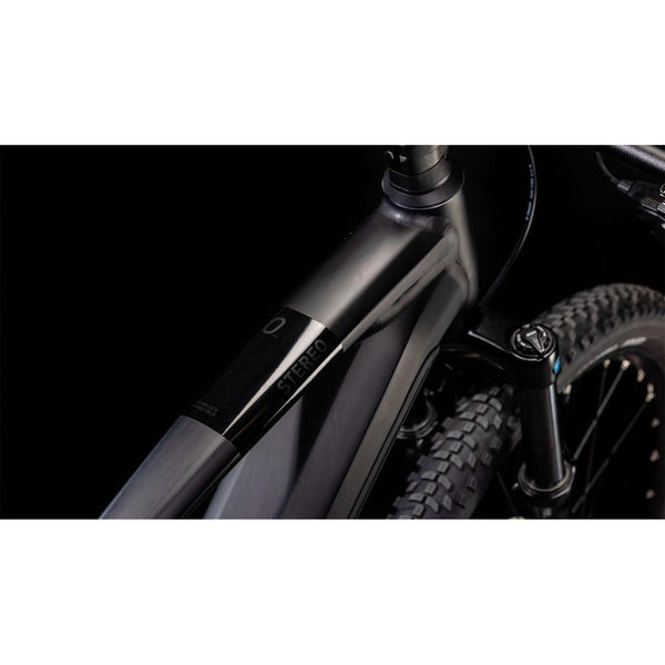 CUBE STEREO HYBRID 120 ONE 750 BLACK´N´BLACK