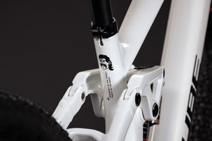 CUBE TWO15 RACE POWDERGOLD´N´BLACK