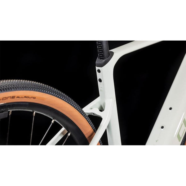 CUBE NUROAD HYBRID C:62 RACE 400X DESERTSTONE´N´GREEN