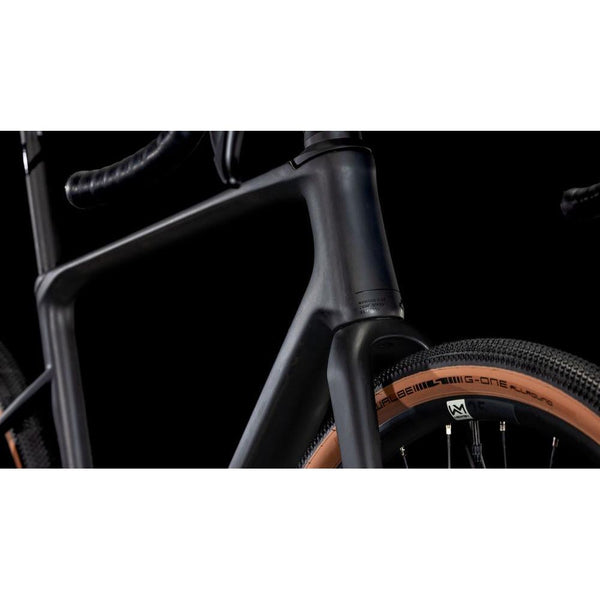 CUBE NUROAD C:62 ONE CARBON´N´GLOSSY