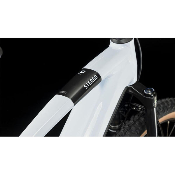 CUBE STEREO HYBRID 120 PRO 750 FLASHWHITE´N´BLACK