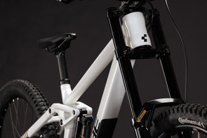 CUBE TWO15 RACE POWDERGOLD´N´BLACK