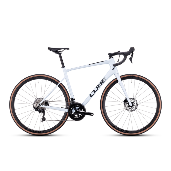 CUBE ATTAIN GTC RACE FLASHWHITE´N´BLACK