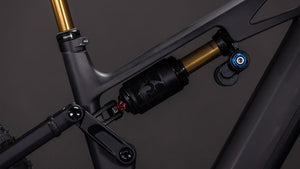 CUBE STEREO HYBRID ONE77 HPC AT 800 CARBON´N´GOLD