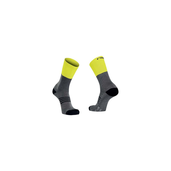 NORTHWAVE EXTREME PRO HIGH SOCK GREY/YELLOW FLUO