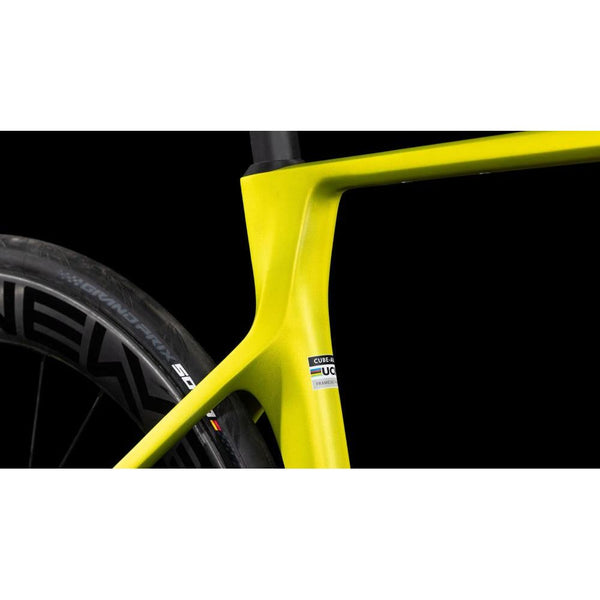 CUBE AGREE C:62 RACE FLASHLIME´N´BLACK