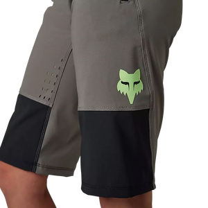 FOX W DEFEND SHORT RACE PEWTER