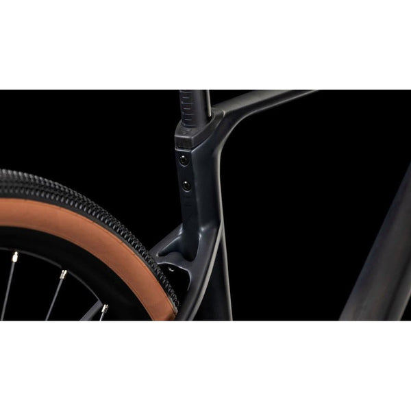 CUBE NUROAD C:62 ONE CARBON´N´GLOSSY